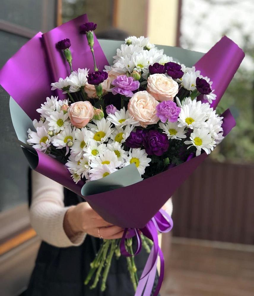 Букет цветов из: Хризантемы, Гвоздики и Розы в Молзино