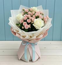 Букет цветов из:  Розы в Молзино