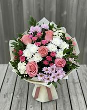 Букет цветов из:  Альстромерии, Гвоздики, Розы и Хризантемы в Молзино