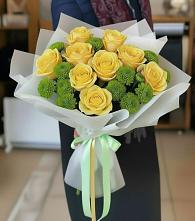 Букет цветов из:  Хризантемы и Розы в Молзино