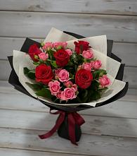 Букет цветов из:  Розы в Молзино