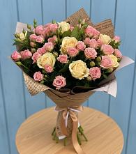 Букет цветов из:  Розы в Молзино