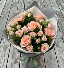 Букет цветов из:  Розы в Молзино