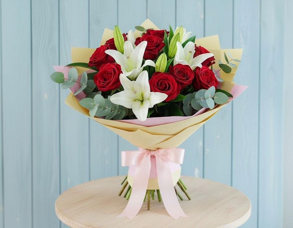 Букет цветов из: Лилии и Розы в Молзино