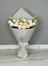 Букет цветов из:  Розы и Лизиантусы в Молзино